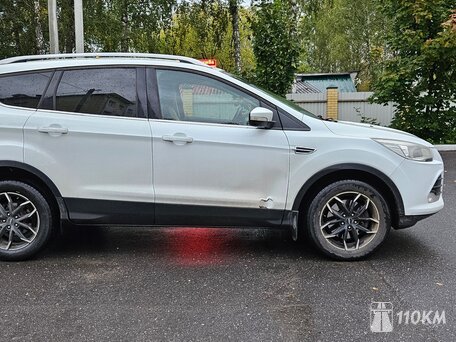 Ford, Kuga, 1600, 150, бензин, внедорожник, автомат, полный привод, среднее состояние, левый, белый, 1 000 000 ₽